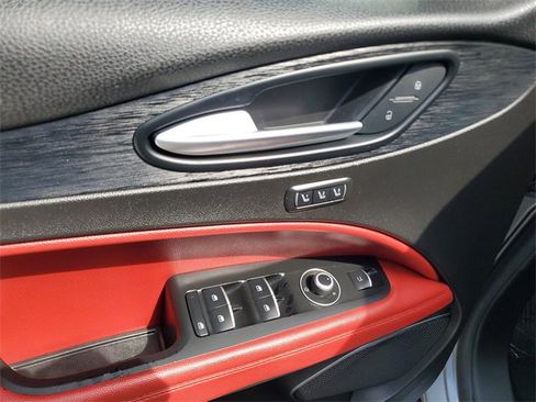 Used 2021 Alfa Romeo Stelvio Sprint w/ Active Assist 1 Package image 18