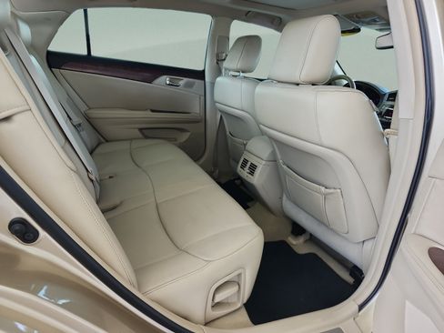 Used 2011 Toyota Avalon FWD image 21