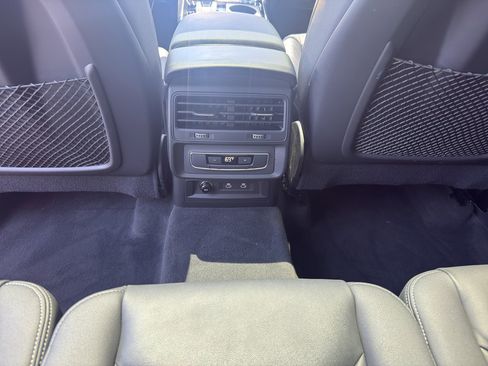 Used 2025 Audi Q7 2.0T Premium w/ Convenience Package AWD/4WD image 13