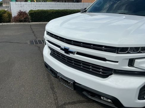 Used 2019 Chevrolet Silverado 1500 RST AWD/4WD image 4
