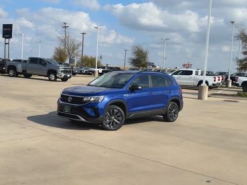 Used 2024 Volkswagen Taos S image 4