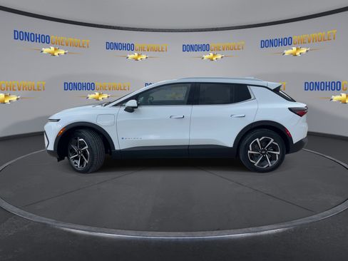 New 2026 Chevrolet Equinox EV LT image 5