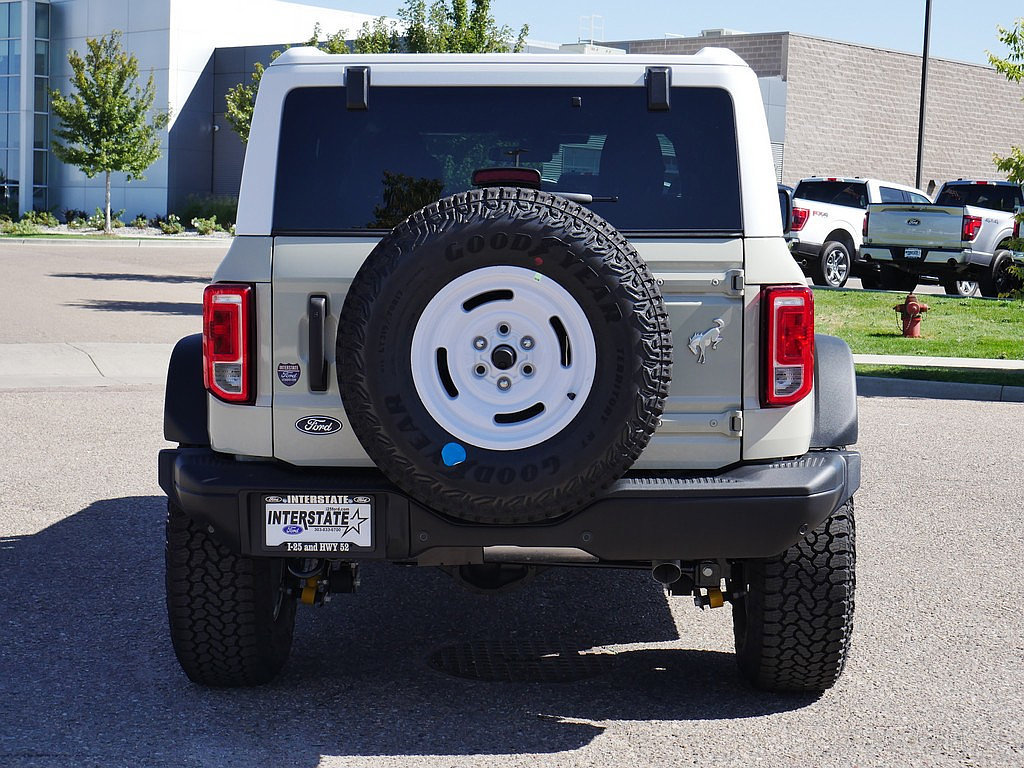 New 2026 Ford Bronco Heritage Edition AWD/4WD image 4