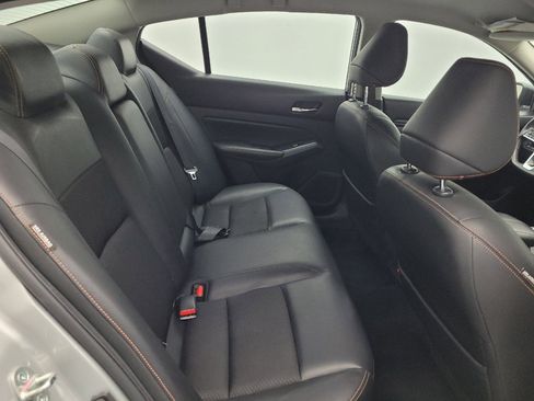 Used 2021 Nissan Altima 2.5 SR FWD image 19