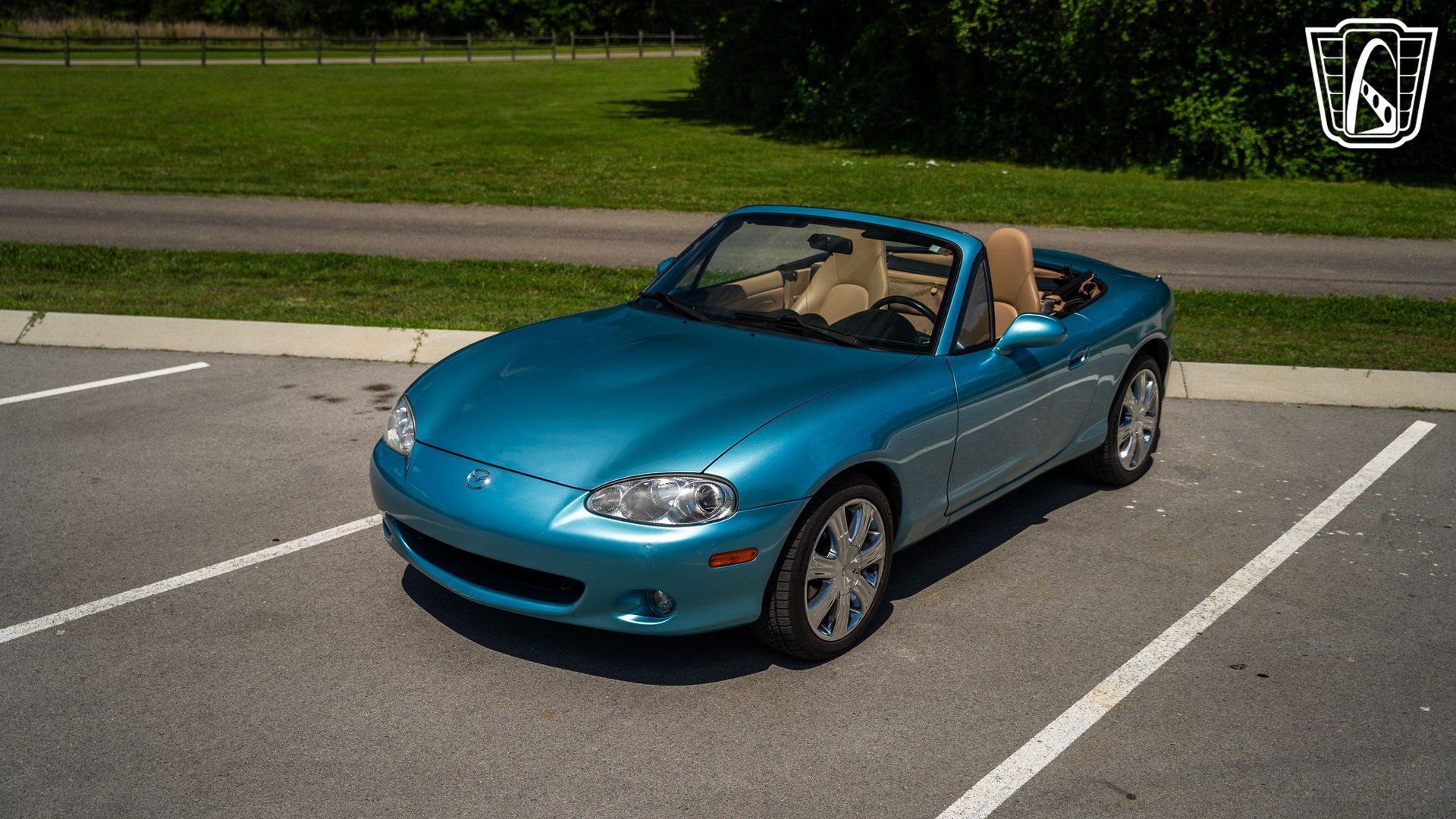 Used 2001 MAZDA MX-5 Miata RWD image 5