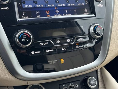 Used 2024 Nissan Murano SL image 19