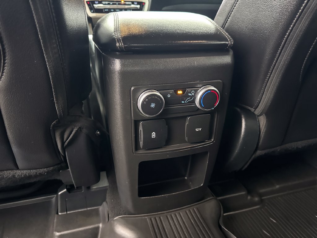 Used 2021 Ford Explorer XLT w/ Equipment Group 202A AWD/4WD image 22