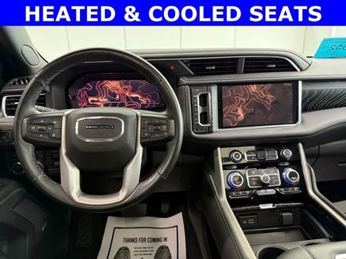 Used 2023 GMC Yukon XL Denali image 2