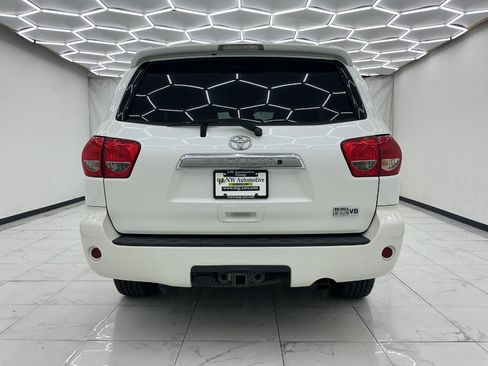 Used 2016 Toyota Sequoia Platinum AWD/4WD image 10