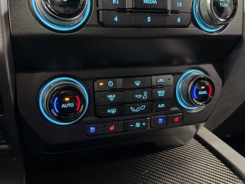 Used 2019 Ford F150 Raptor w/ Equipment Group 802A Luxury image 34