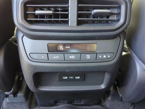 Used 2024 Honda Pilot EX-L image 22