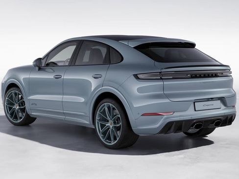 New 2026 Porsche Cayenne GTS image 3