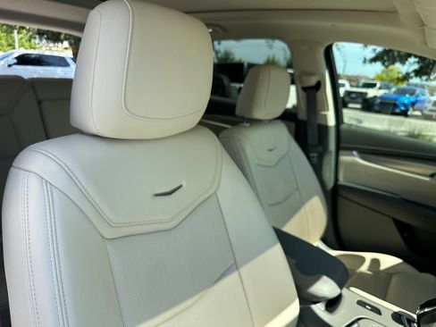 Used 2019 Cadillac XT5 Luxury FWD image 38