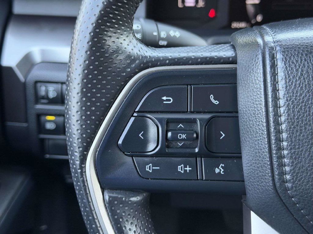 Certified 2025 Toyota 4Runner SR5 AWD/4WD image 10