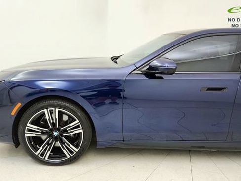 Used 2023 BMW 760i xDrive AWD/4WD image 9