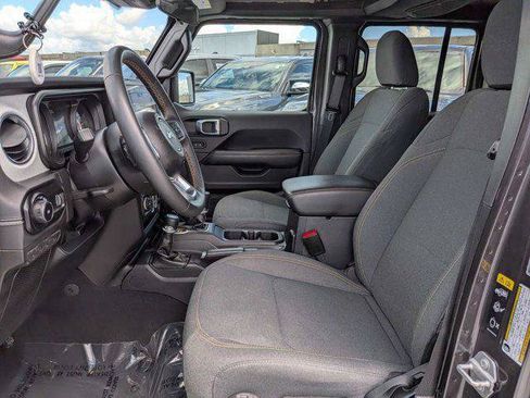 Certified 2025 Jeep Wrangler Unlimited Sahara AWD/4WD image 20