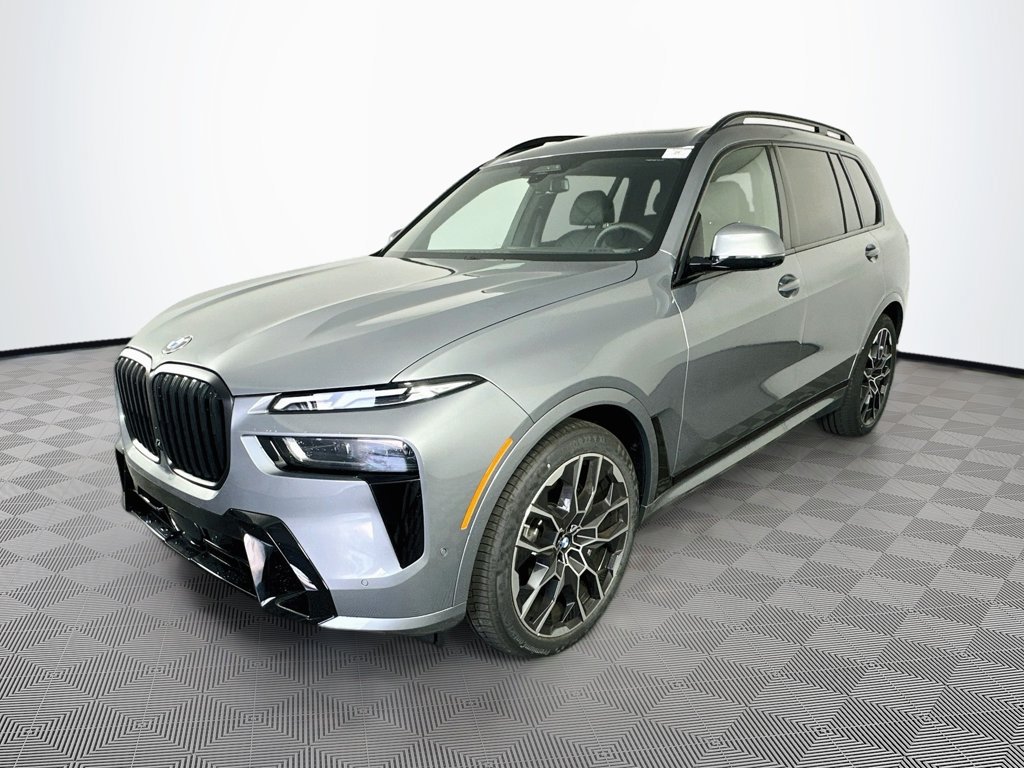 Used 2026 BMW X7 xDrive40i w/ M Sport Package AWD/4WD image 4