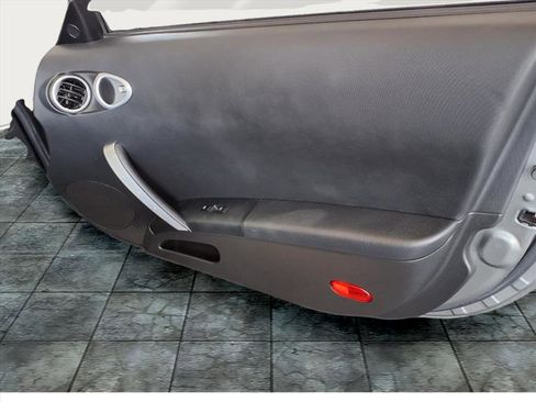 Used 2004 Nissan 350Z Touring image 9