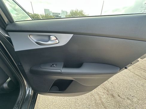 Certified 2024 Kia Forte LXS image 32