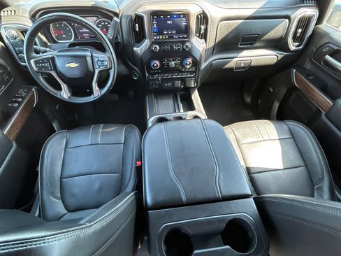 Used 2023 Chevrolet Silverado 2500 High Country w/ Z71 Off-Road Package image 11