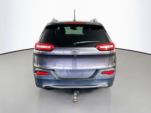 Used 2018 Jeep Cherokee Limited image 6