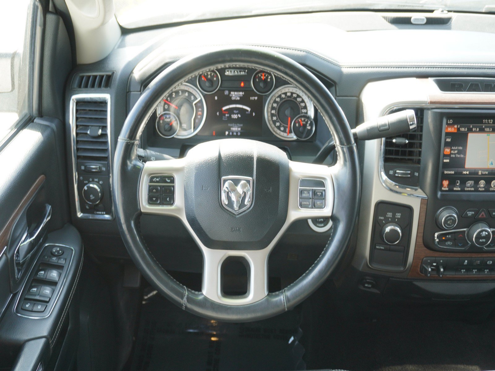 Used 2016 RAM 3500 Laramie AWD/4WD image 15