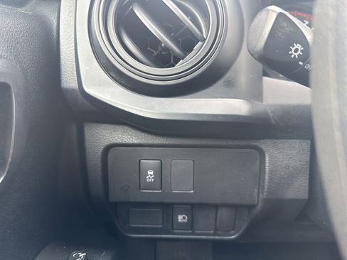 Used 2020 Toyota Tacoma SR image 23