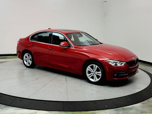 Used 2017 BMW 330i Sedan RWD image 3