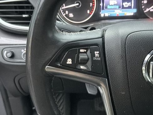 Used 2020 Buick Encore Preferred w/ Safety Package FWD image 18