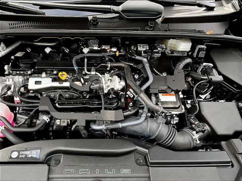 Used 2024 Toyota Prius Limited image 30