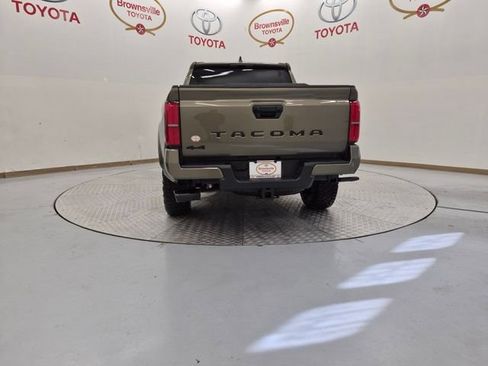 Used 2026 Toyota Tacoma TRD Sport AWD/4WD image 8