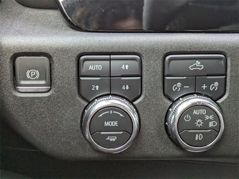 Used 2024 GMC Sierra 1500 Elevation w/ Preferred Package image 27