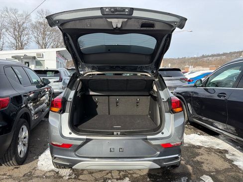 Used 2023 Buick Encore GX Essence w/ Experience Buick Package image 8