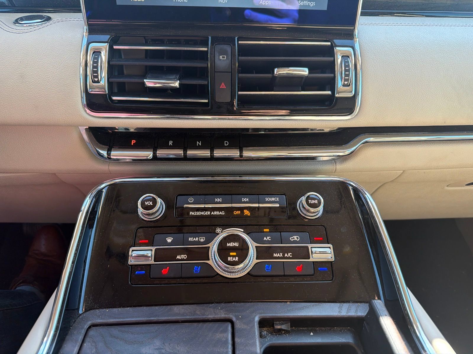 Used 2019 Lincoln Navigator L Reserve w/ Cargo Package AWD/4WD image 21