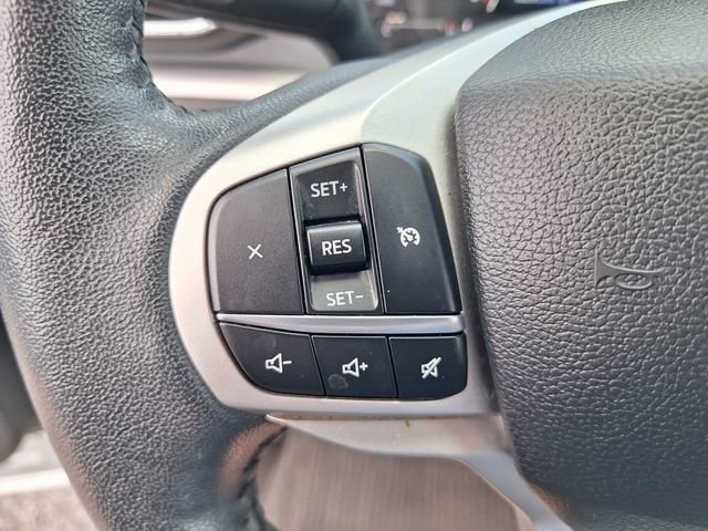 Used 2024 Ford Explorer XLT w/ Equipment Group 202A AWD/4WD image 22