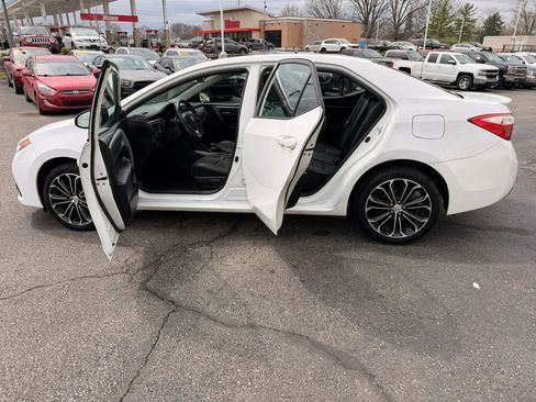 Used 2014 Toyota Corolla S image 12