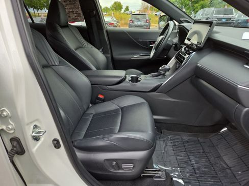 Used 2021 Toyota Venza Limited w/ Advanced Technology Package AWD/4WD image 22