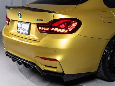 Used 2015 BMW M4 Coupe RWD image 20