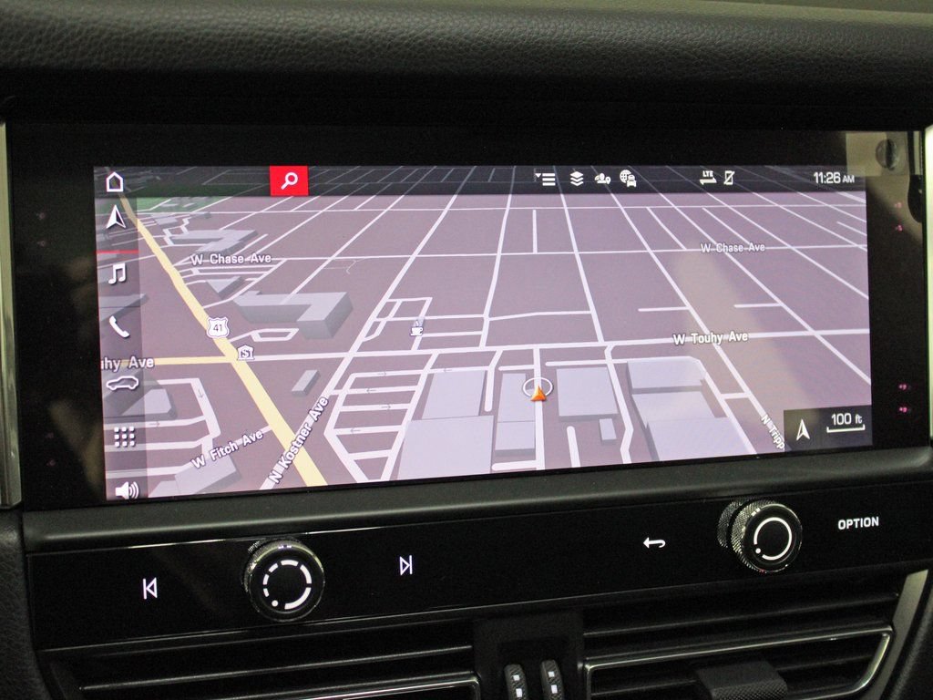 Certified 2026 Porsche Macan AWD/4WD image 26
