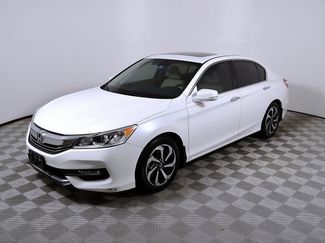 Used 2017 Honda Accord EX-L video 3