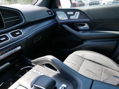 Used 2022 Mercedes-Benz GLS 450 4MATIC image 13