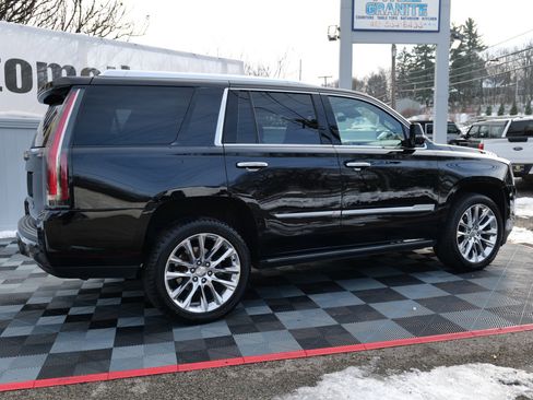 Used 2020 Cadillac Escalade Platinum image 71