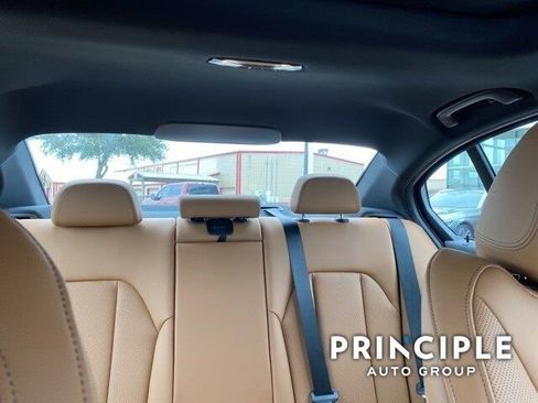 New 2023 BMW 330i Sedan w/ Convenience Package image 21