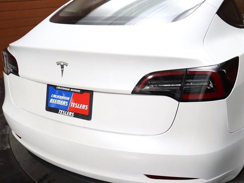 Used 2023 Tesla Model 3 Standard Range RWD image 12