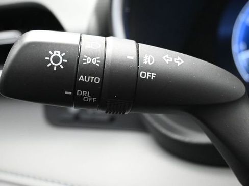 Used 2023 Toyota Highlander Platinum image 26