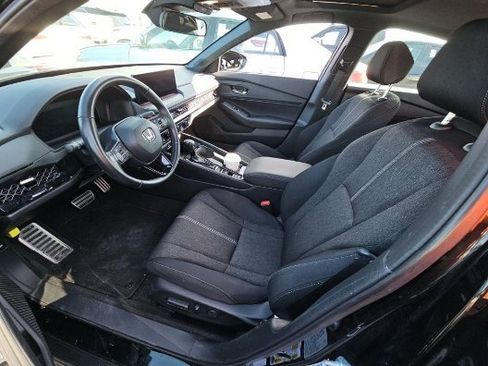 Used 2024 Honda Accord Sport image 5