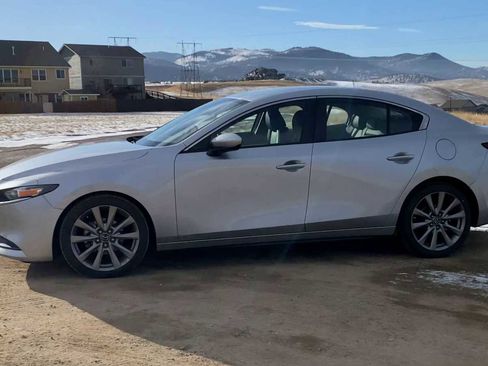 Used 2019 MAZDA MAZDA3 Sedan w/ Select Package image 5