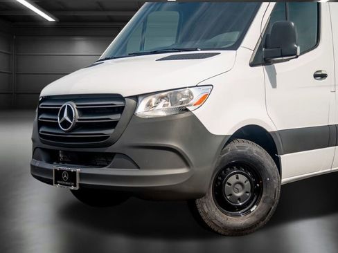 Used 2024 Mercedes-Benz Sprinter 144 Cargo image 12