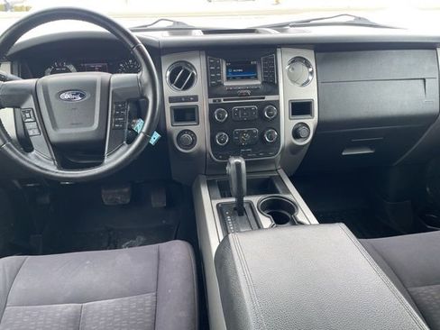 Used 2015 Ford Expedition XLT AWD/4WD image 4