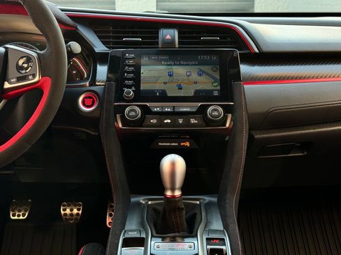 Used 2021 Honda Civic Type R Limited image 19